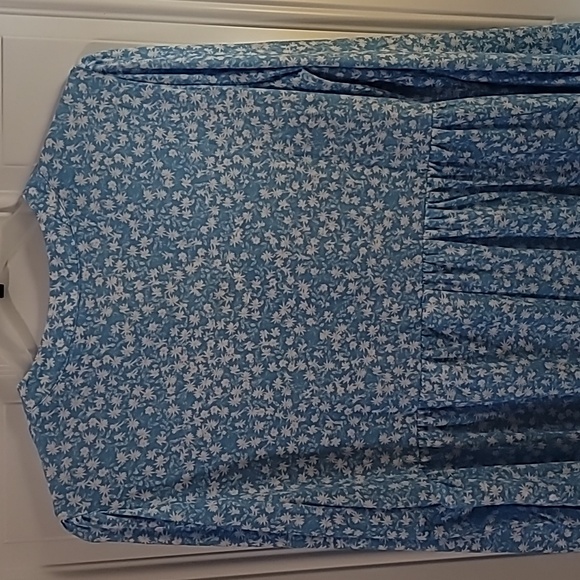 Chic Blue Floral Midi Dress - Picture 8 of 9